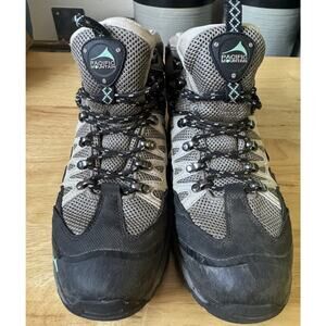 Pacific Mountain Waterproof Size 8.5 Boots Women's Black With Grey